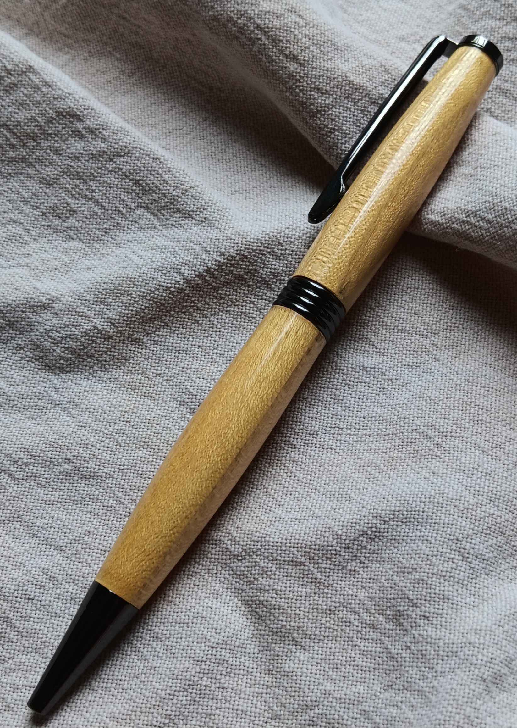 Rollerball Twist Pen